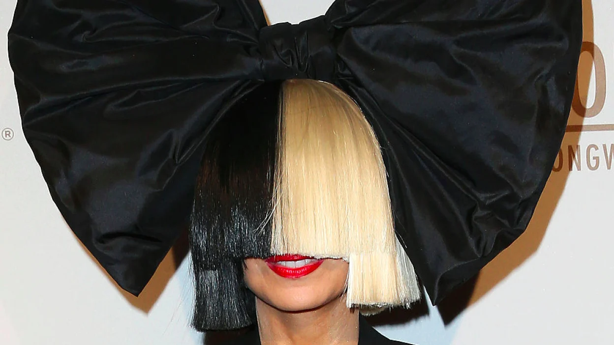 Incorporating Sia-Inspired Wigs into Your Wardrobe