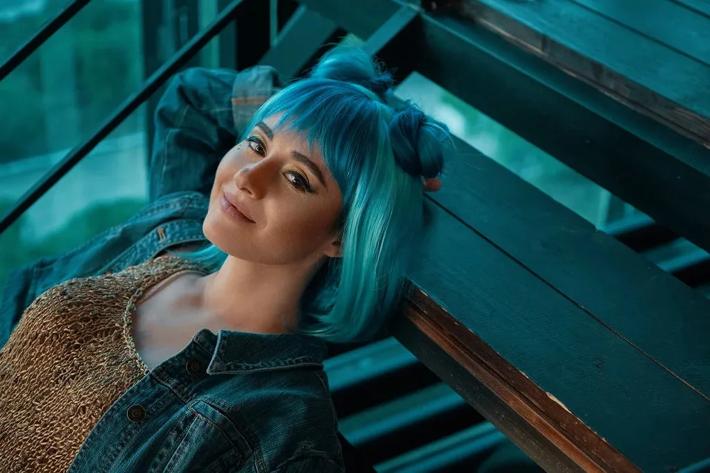 Features of Teal Wigs