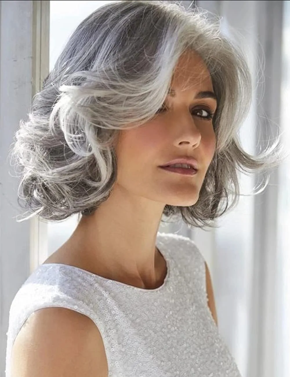 grey wavy wig