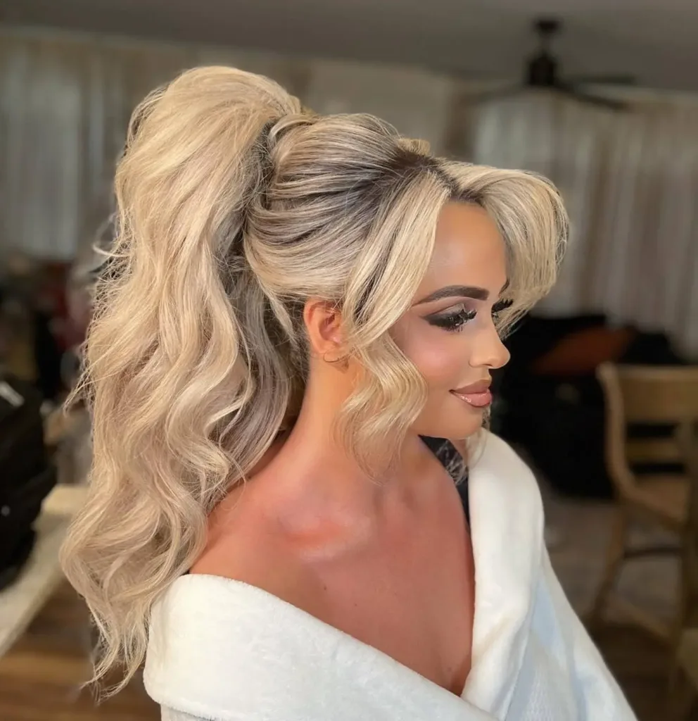 Voluminous Ponytail