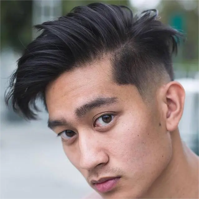 Side-Swept Undercut